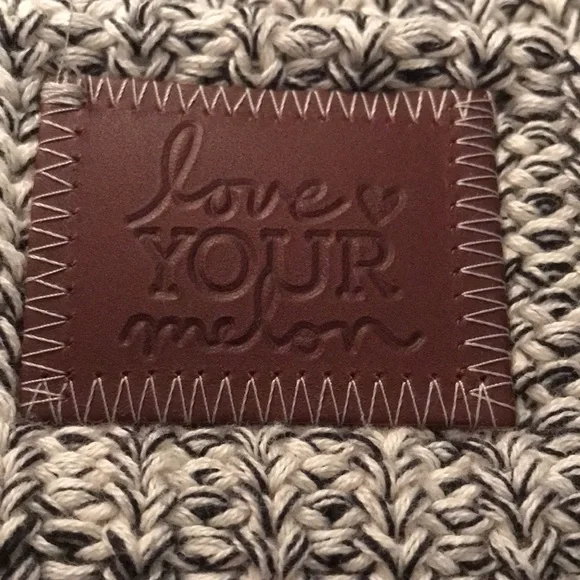 EUC Love Your Melon Beanie - Picture 3 of 6